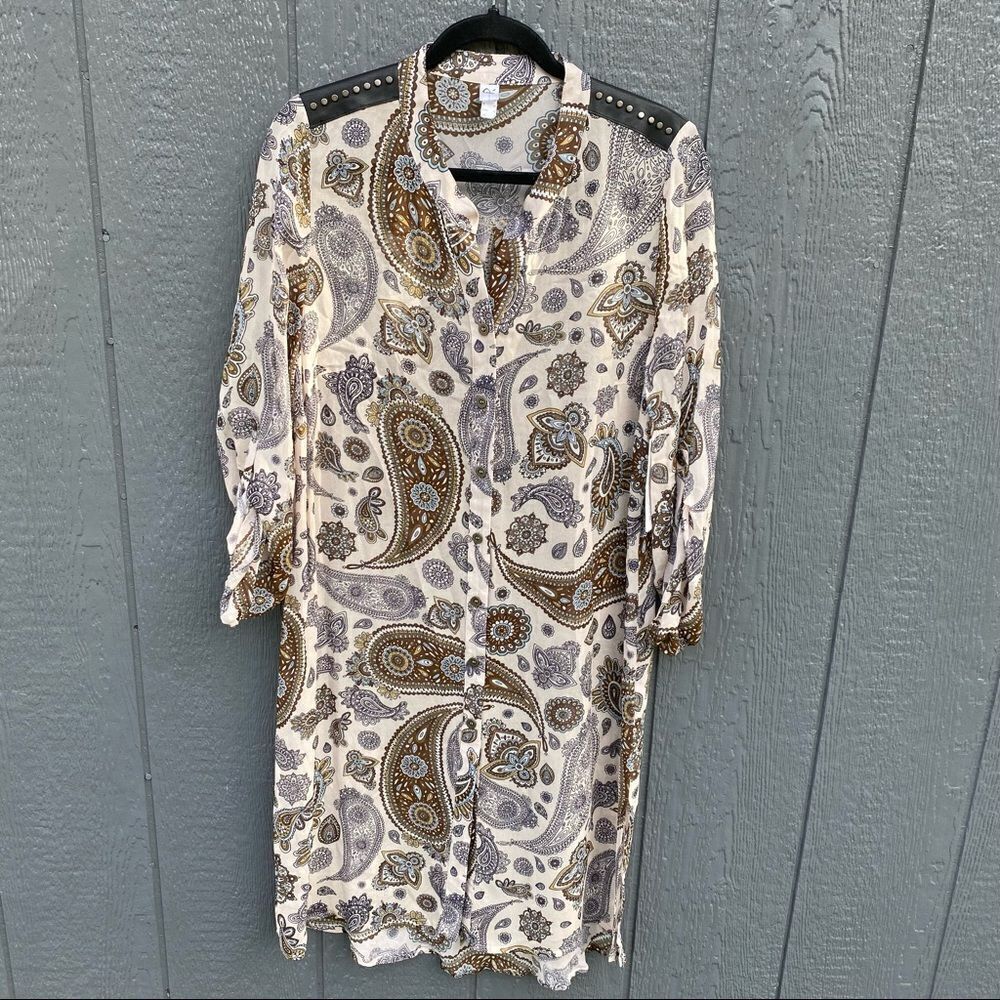 QUE Brand Sheer Dress NWT 8